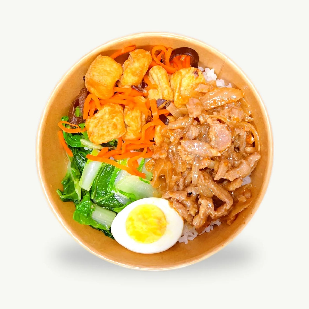 開陽醬香絲餐碗，搭配青菜、豆腐與水煮蛋